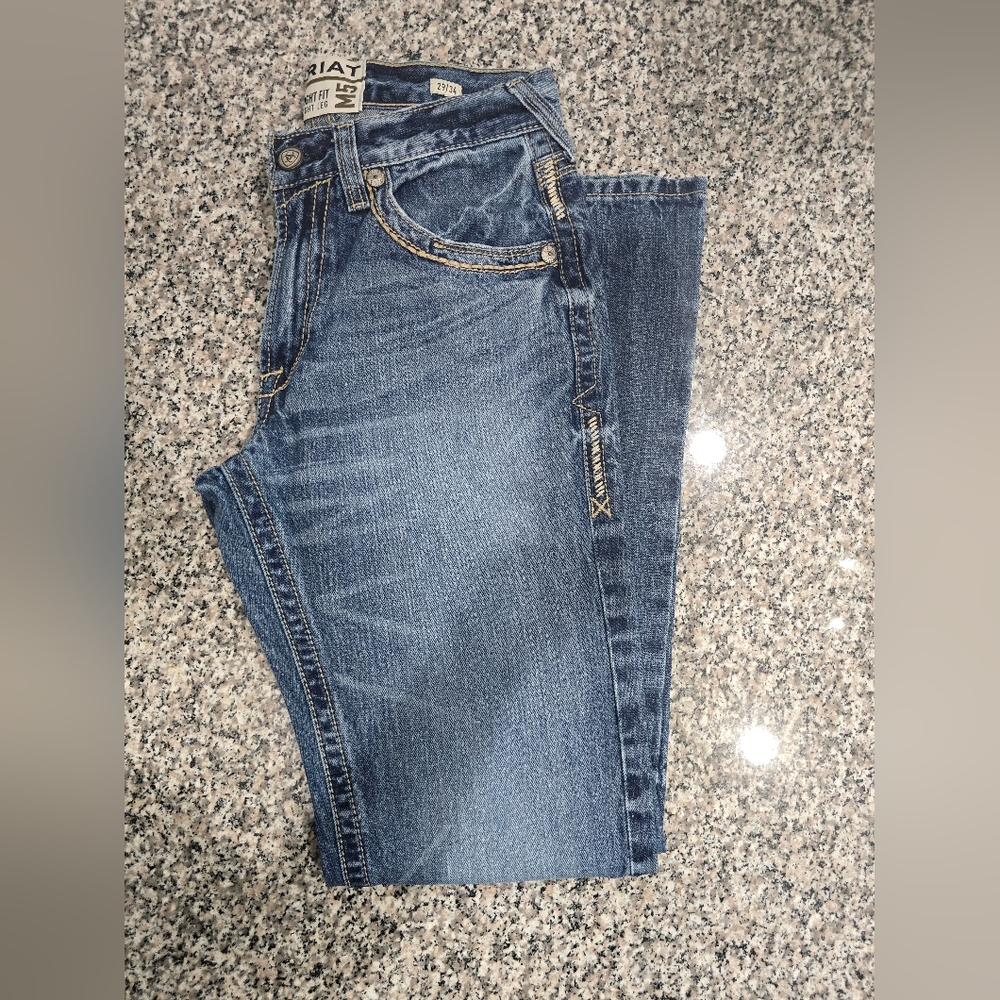 Ariat M5 Men's Size 29x34 Straight Fit Straight Leg Denim Jeans USA Straight leg